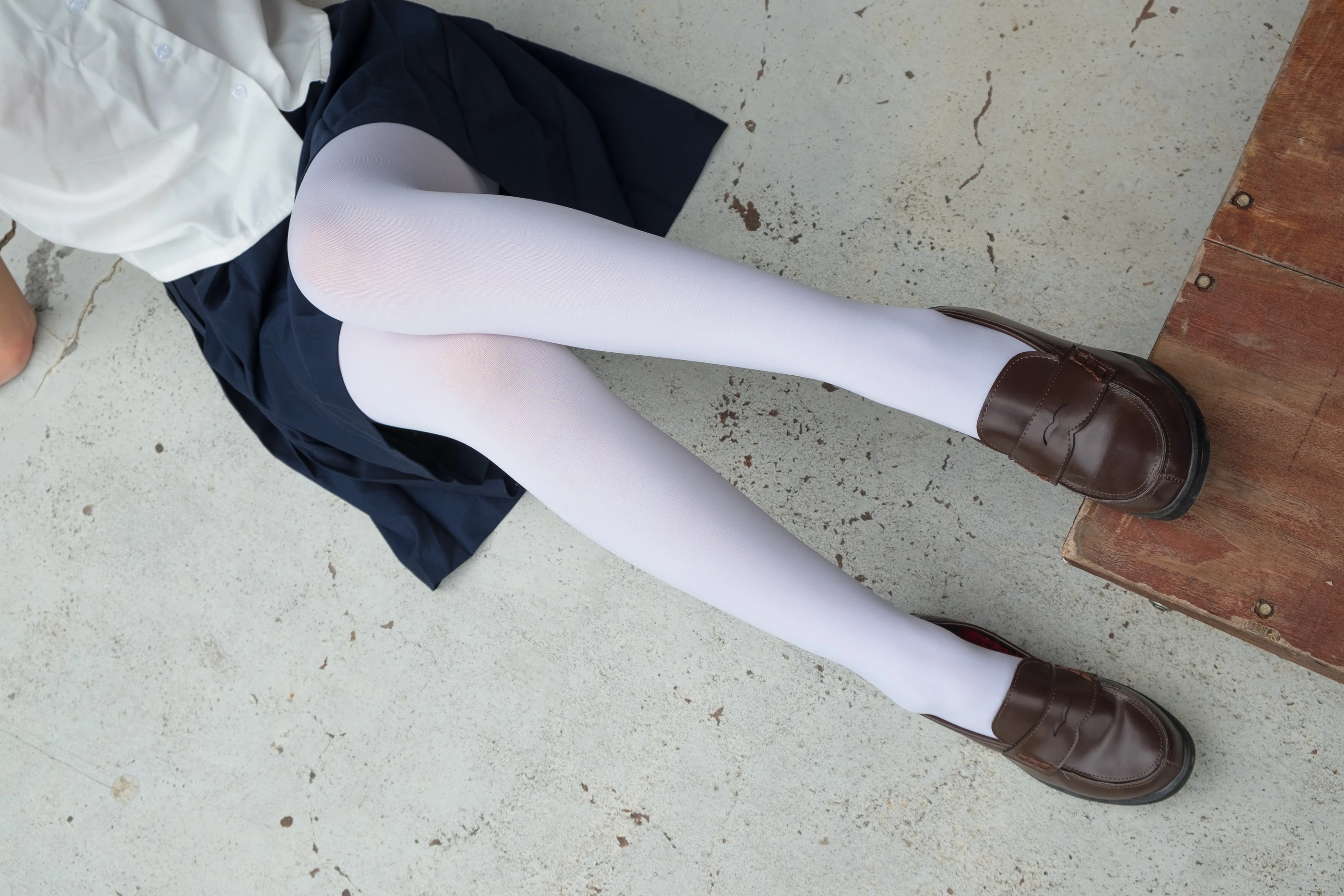 森萝财团 R15-034 [102P]插图7